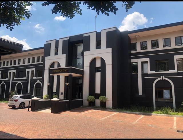 267M² OFFICE TO LET IN HYDE PARK